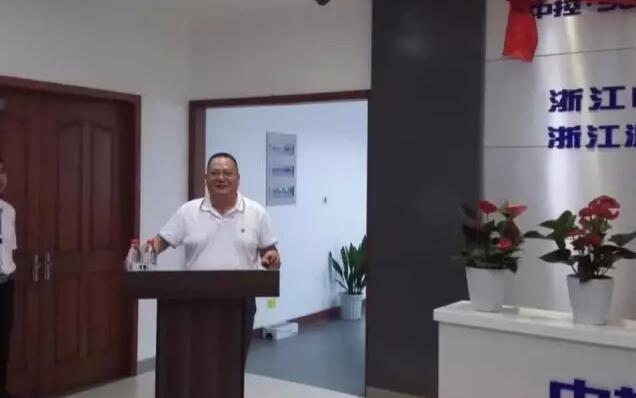 1505801098592579iYZL.jpg QQ截图20170829125911.jpg